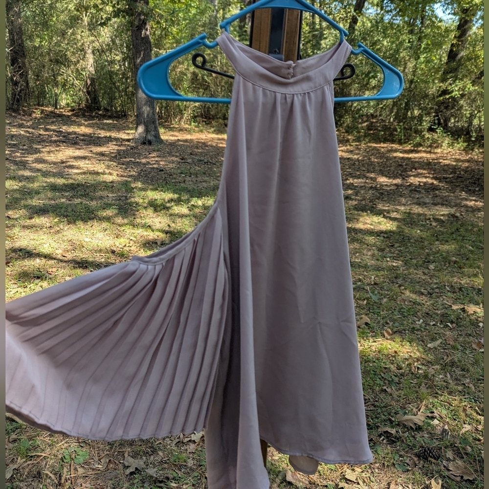 EUC Shinestar Gorgeous Pleated Cold Shoulder